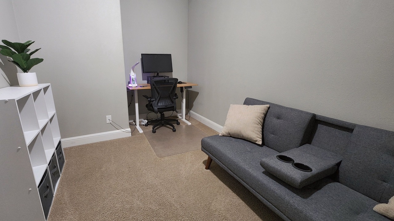 Photo of Livingroom in Wilkes East