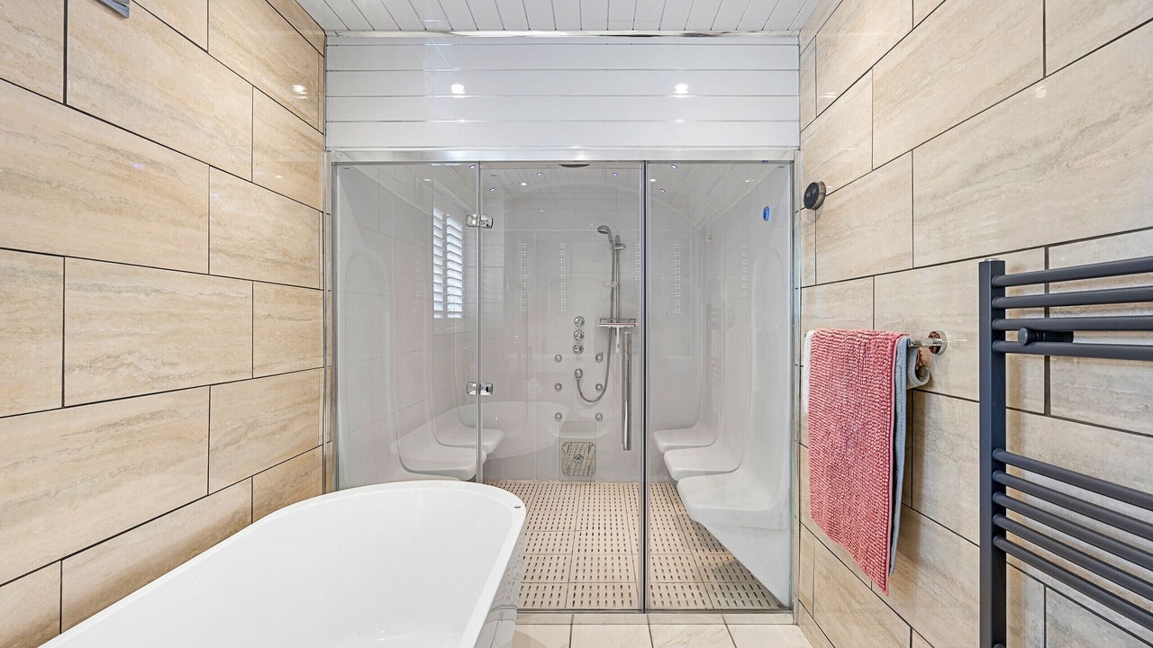 Photo of Bathroom in Upper Dicker