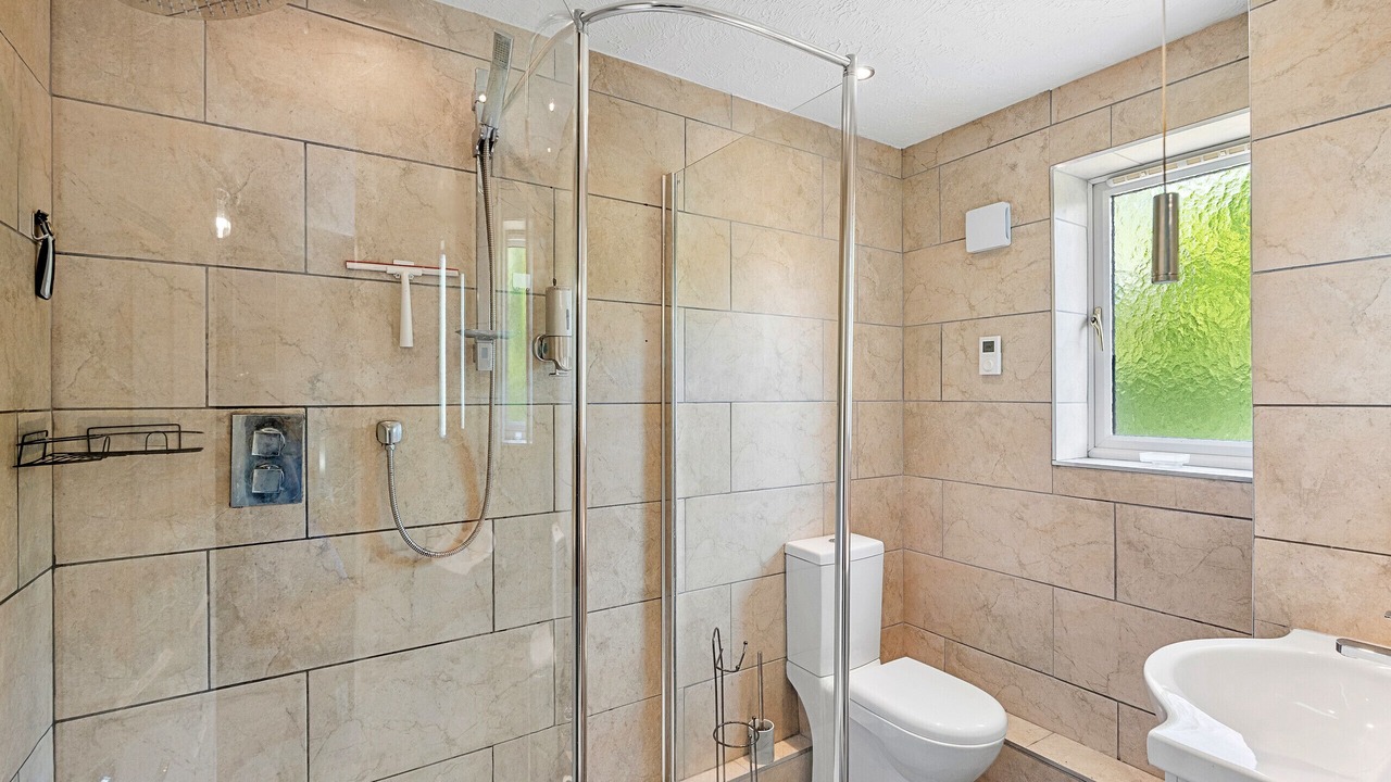 Photo of Bathroom in Upper Dicker