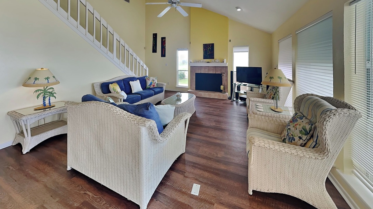 Photo of Bedroom in Terramar Beach