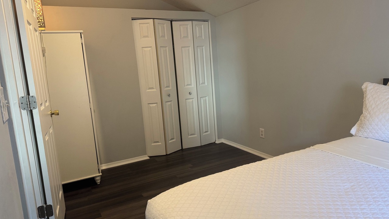 Photo of Bedroom in Downtown Historic District