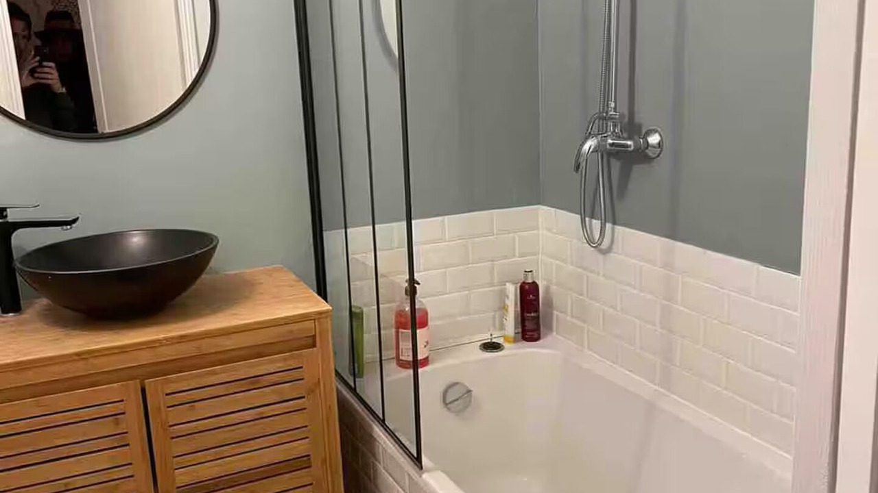 Photo of Bathroom in Saint-Aubin-sur-Gaillon