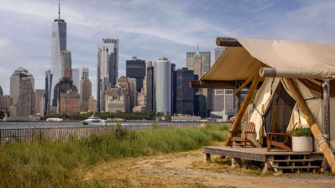 Photo of Others in Manhattan