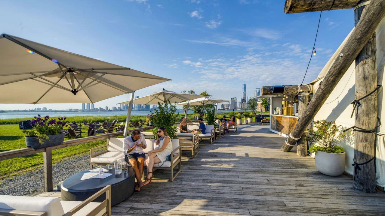 Photo of Others in Manhattan