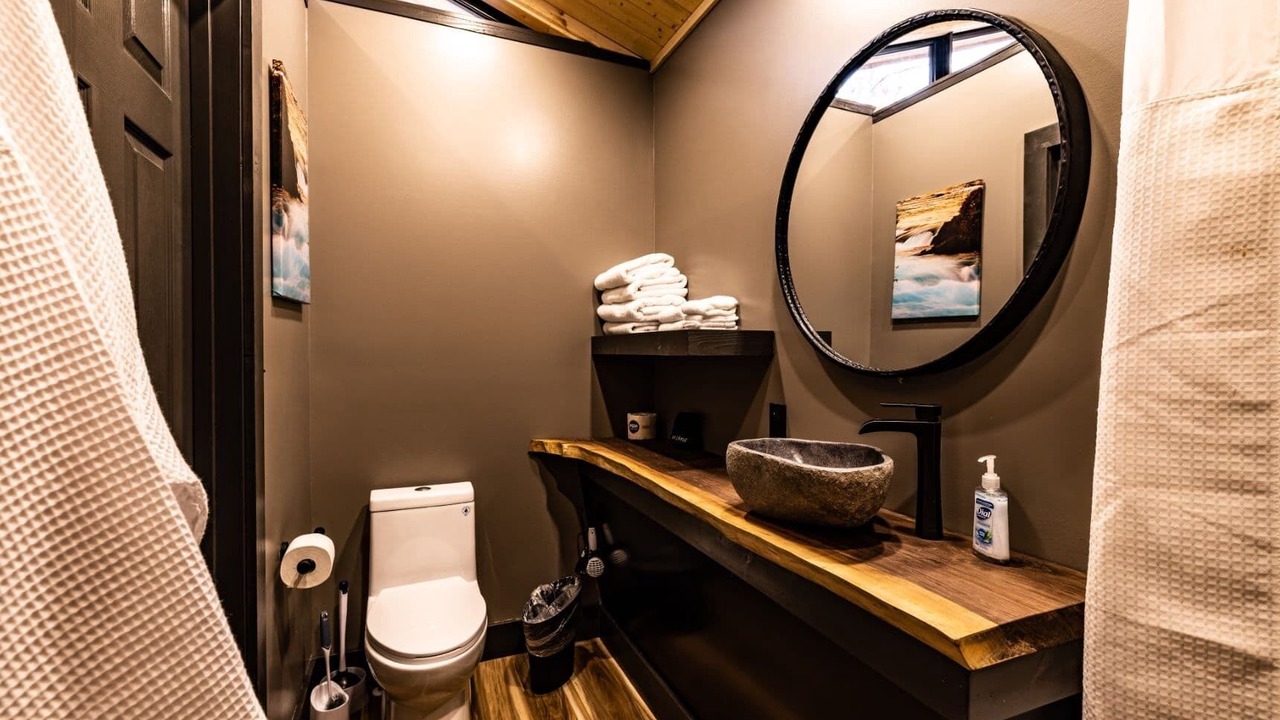 Photo of Bathroom in Peterstown