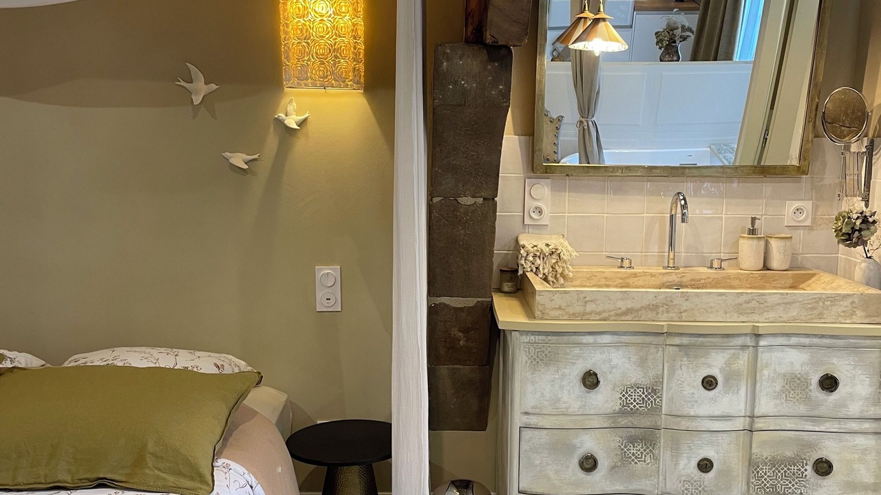 Photo of Bedroom in Saint-Paul-les-Romans