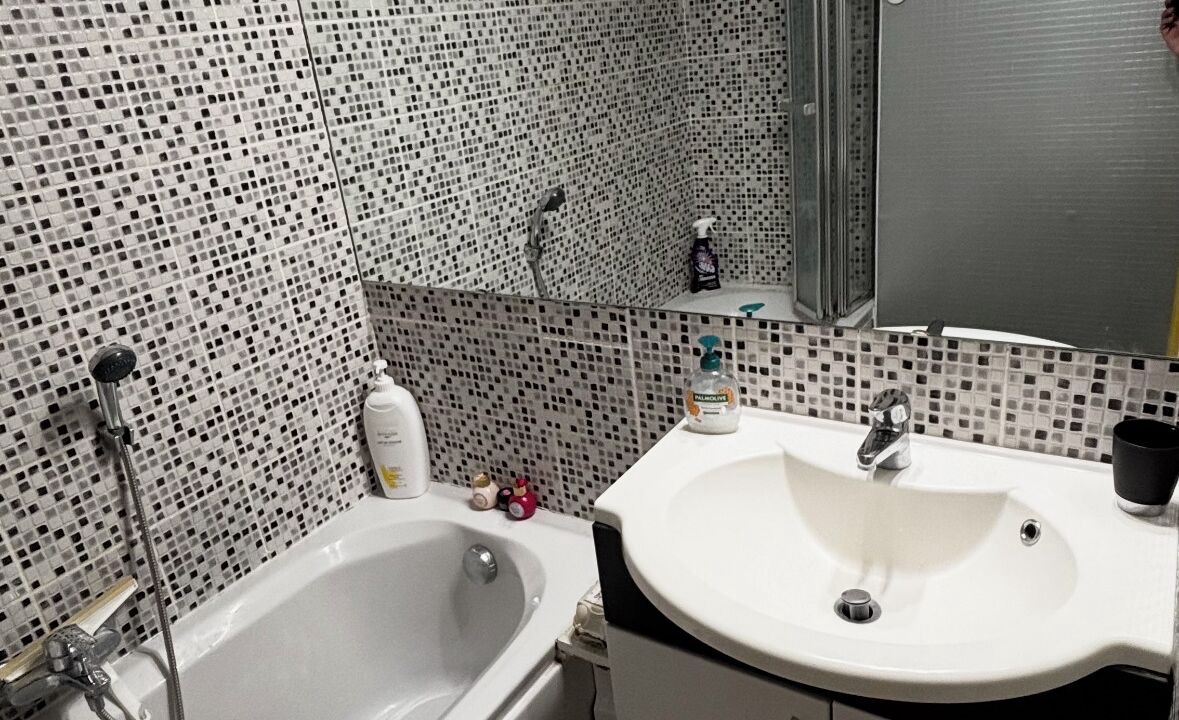 Photo of Bathroom in Font-Romeu-Odeillo-Via