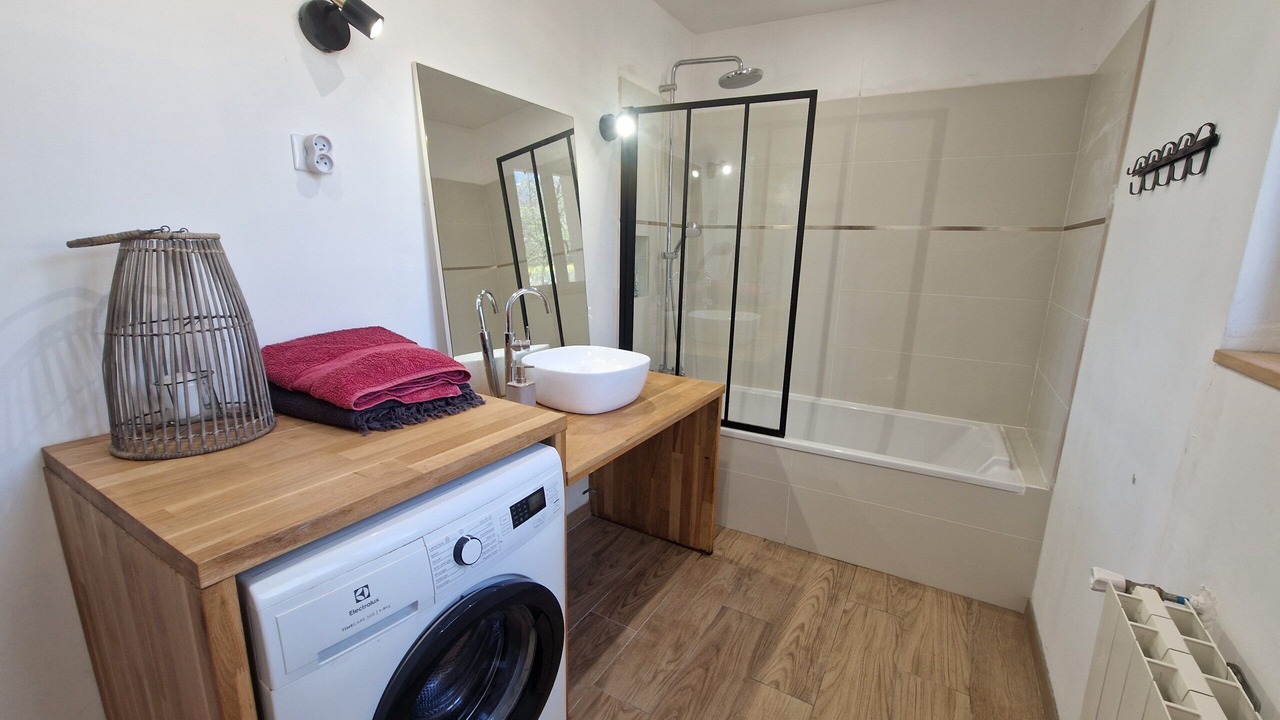 Photo of Bathroom in Parisot