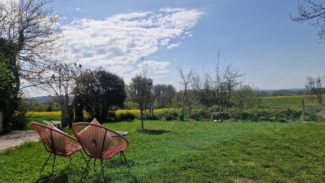 Photo of Outdoor in Parisot