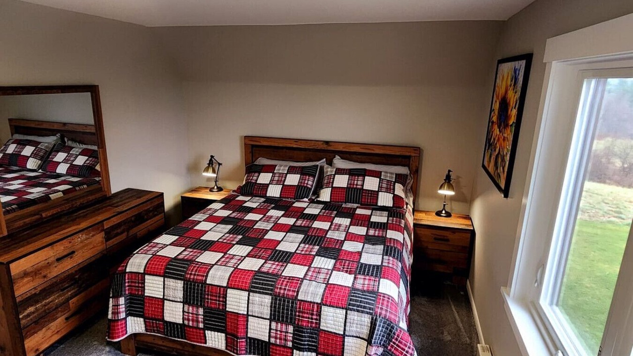 Photo of Bedroom in Waterbury Center