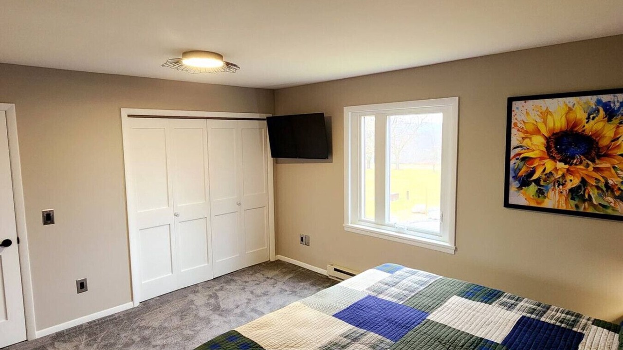 Photo of Bedroom in Waterbury Center