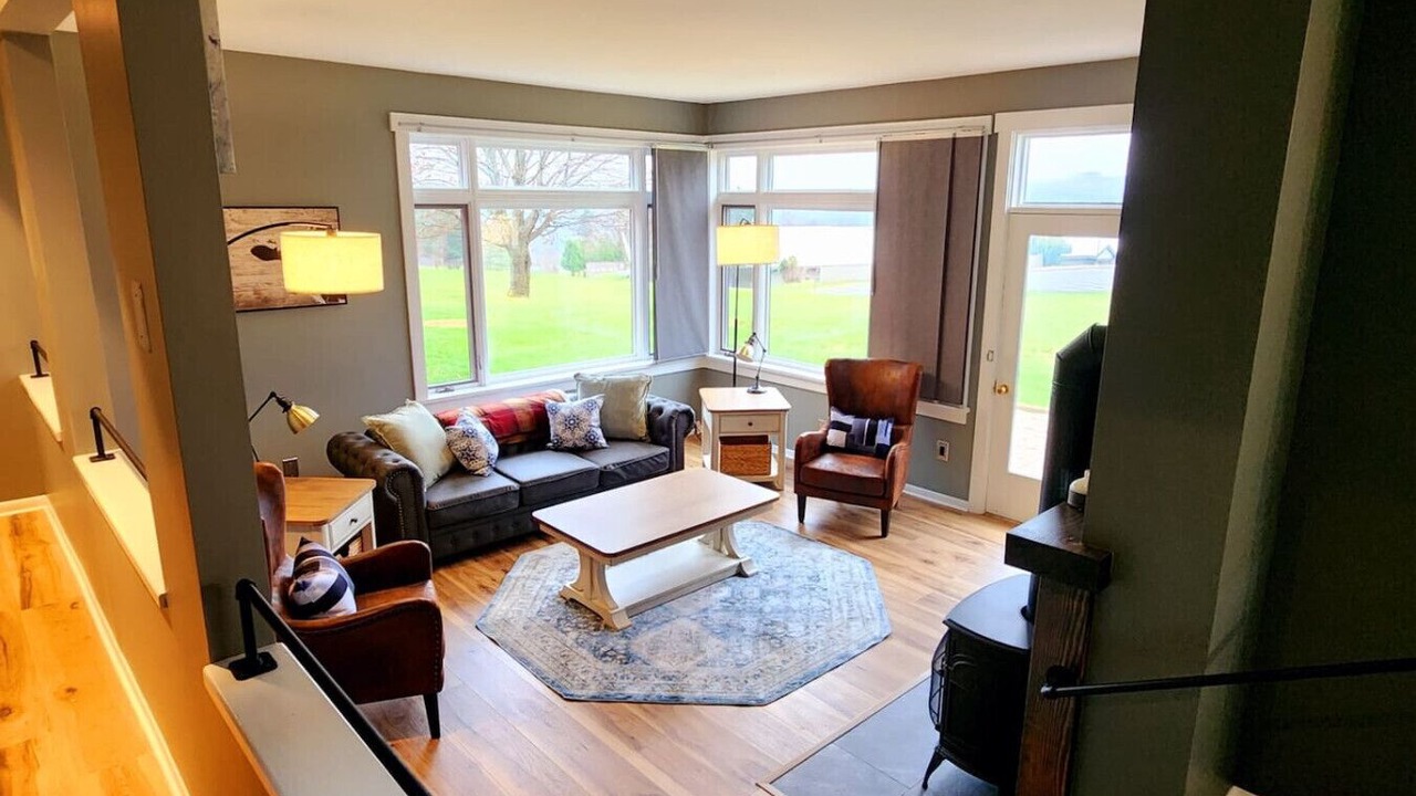 Photo of Livingroom in Waterbury Center