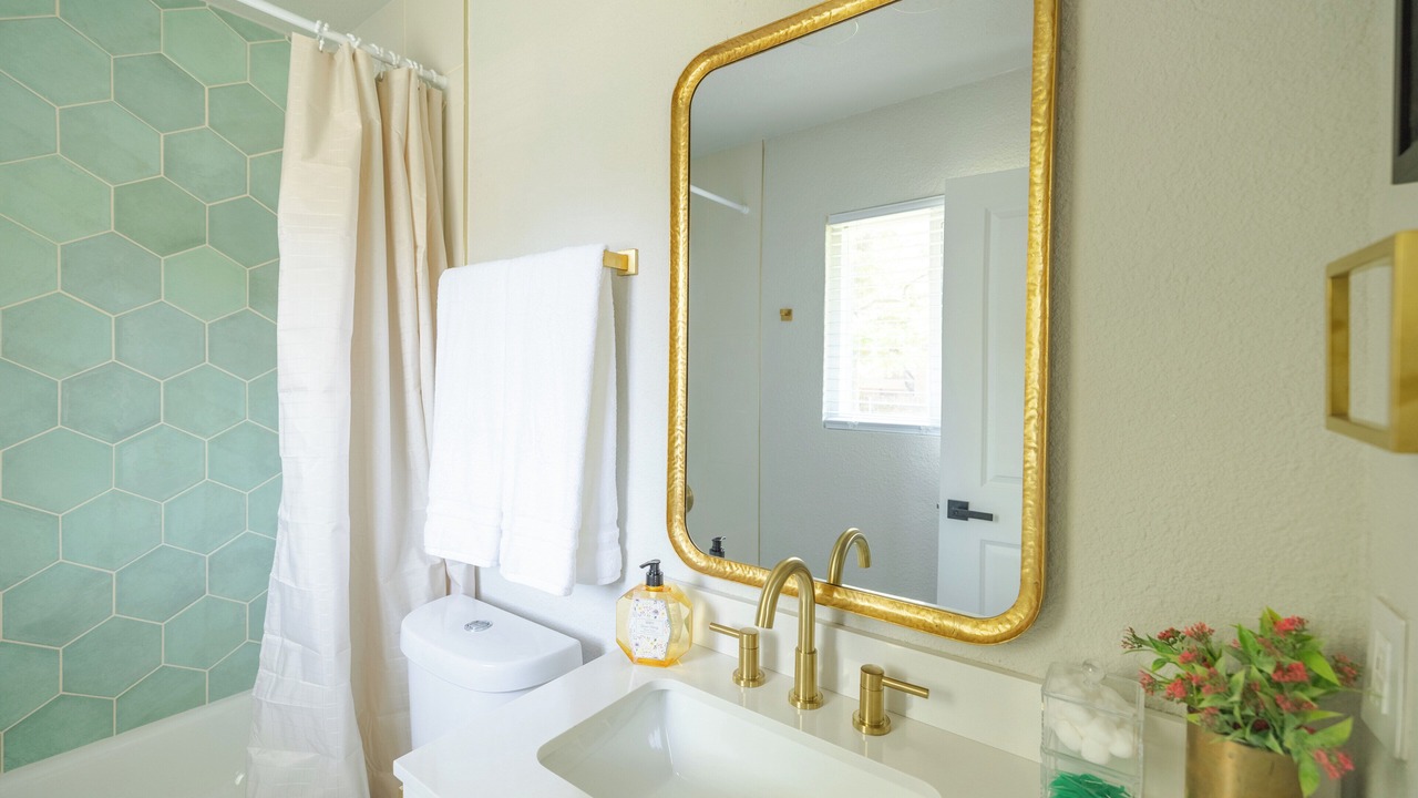 Photo of Bathroom in East Congress
