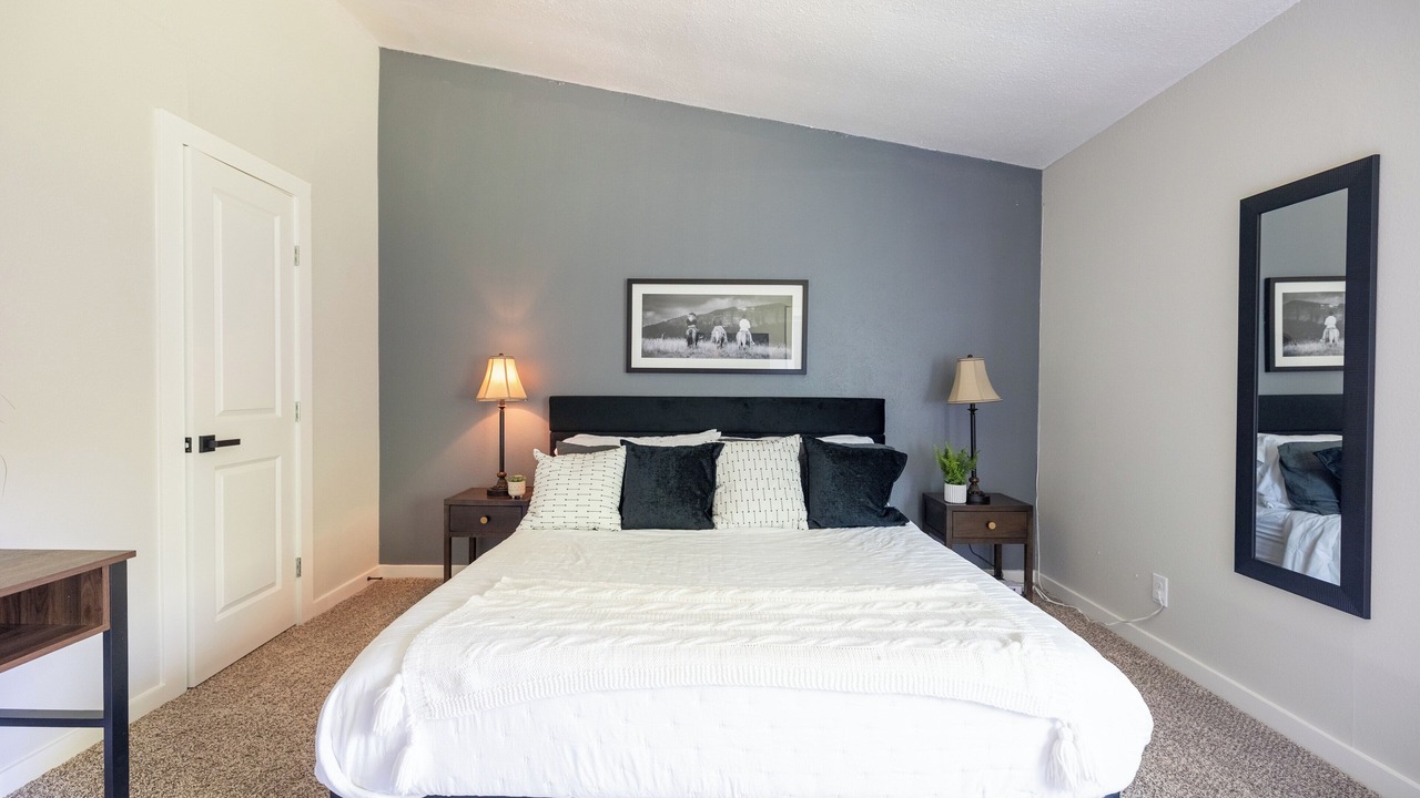 Photo of Bedroom in East Congress