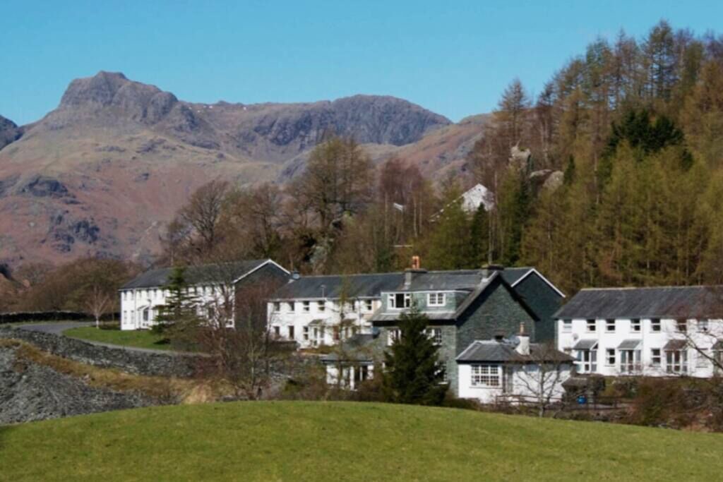 Photo of Outdoor in Chapel Stile