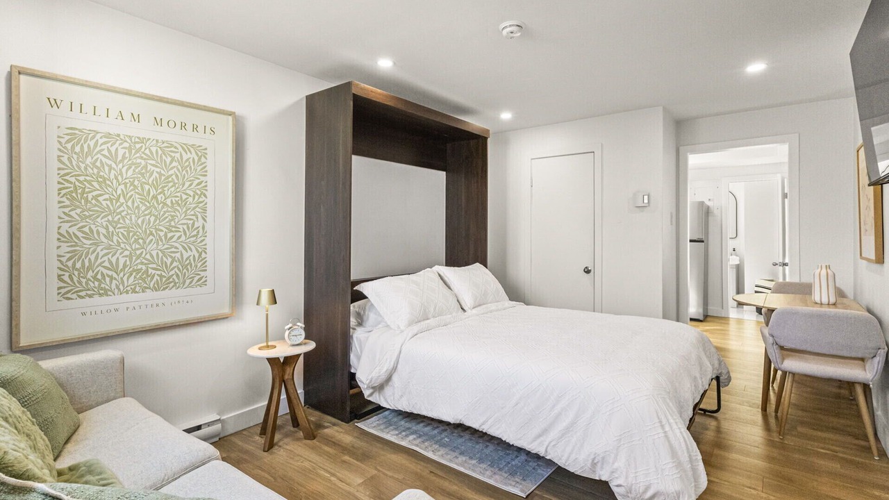 Photo of Bedroom in Laval