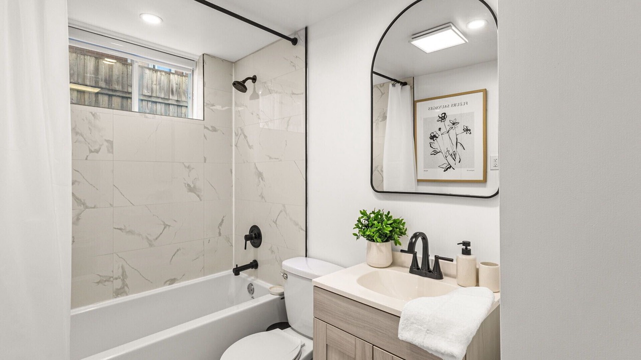 Photo of Bathroom in Laval
