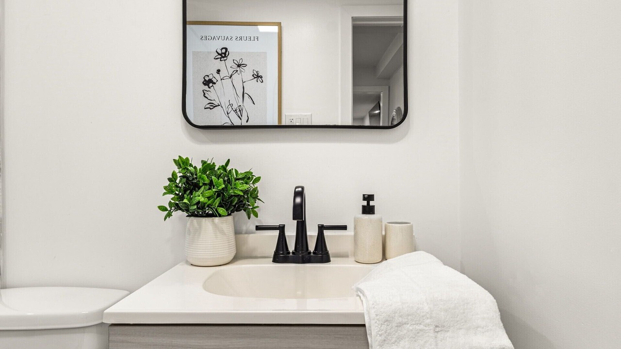Photo of Bathroom in Laval