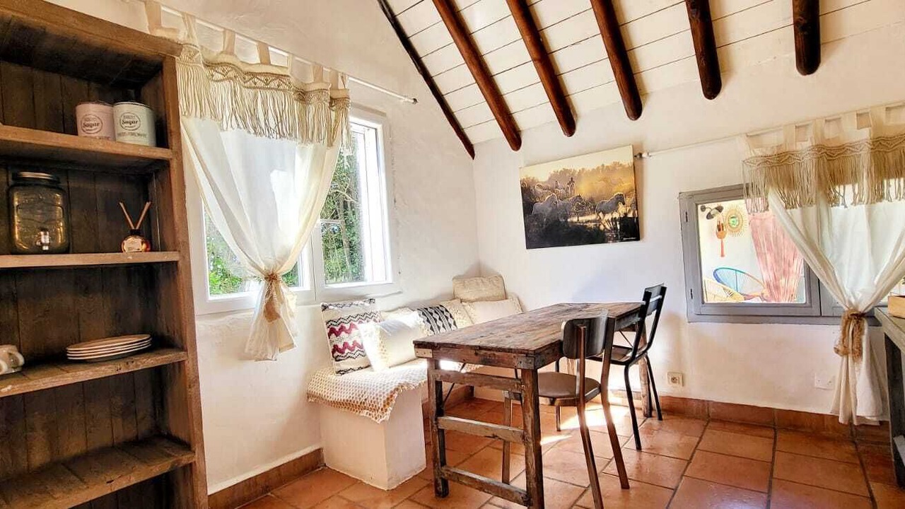 Photo of Livingroom in Vestric-et-Candiac