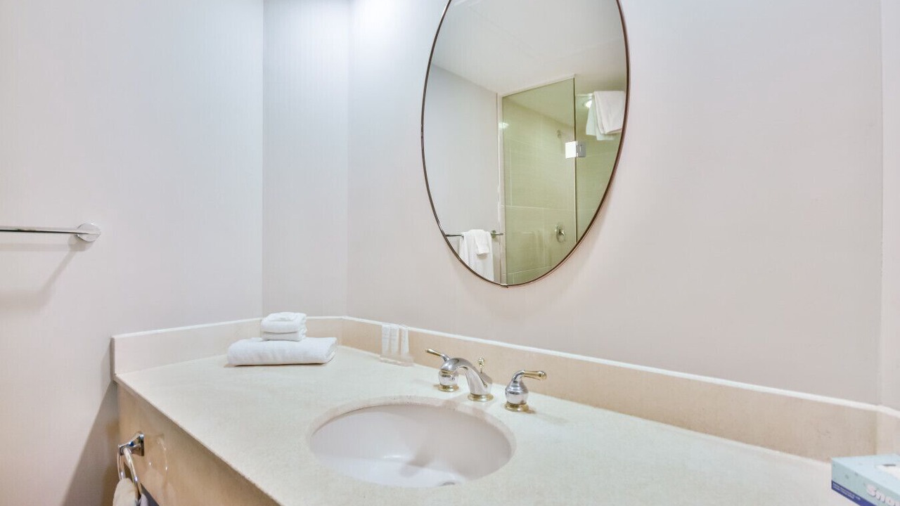 Photo of Bathroom in Oro-Medonte
