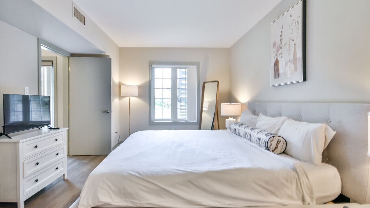 Photo of Bedroom in Oro-Medonte