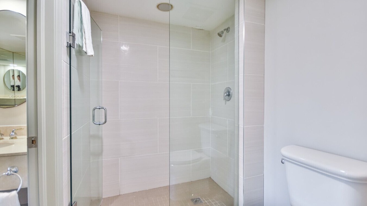 Photo of Bathroom in Oro-Medonte