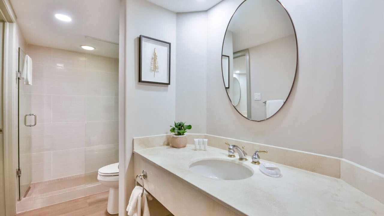 Photo of Bathroom in Oro-Medonte
