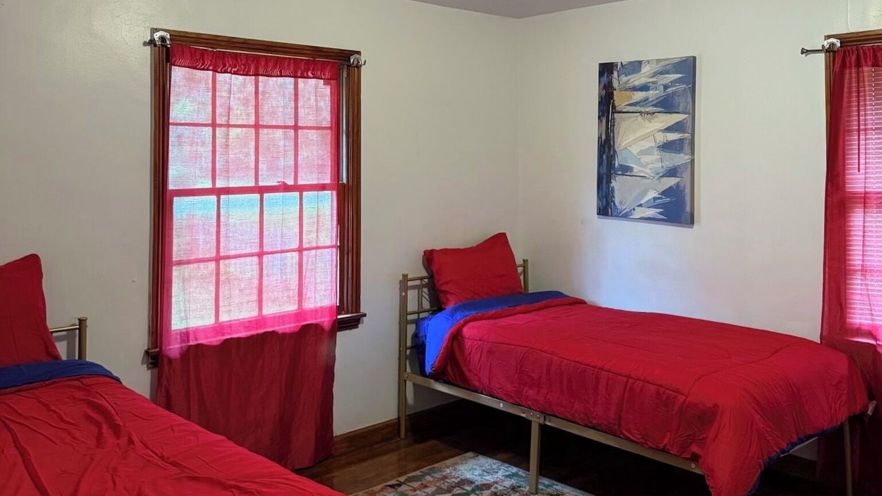 Photo of Bedroom in Candler-McAfee