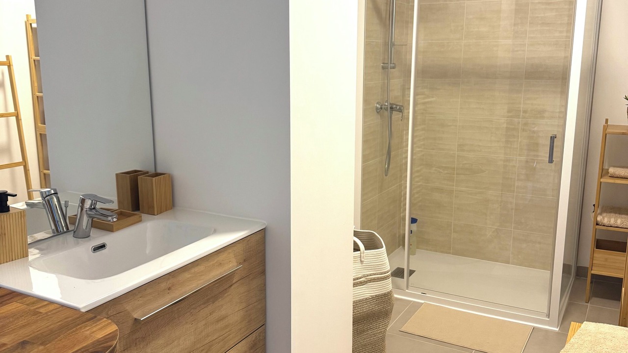 Photo of Bathroom in Barneville-Carteret
