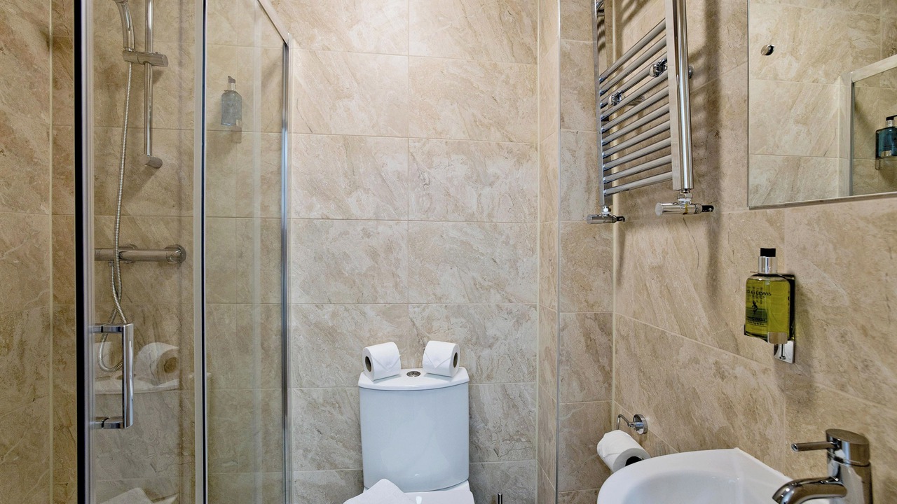 Photo of Bathroom in Whitechapel