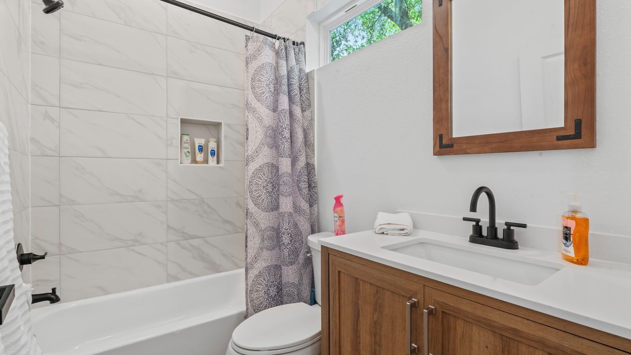 Photo of Bathroom in Green Cove Springs
