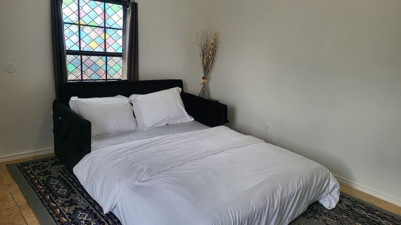 Photo of Bedroom in Eastern Division