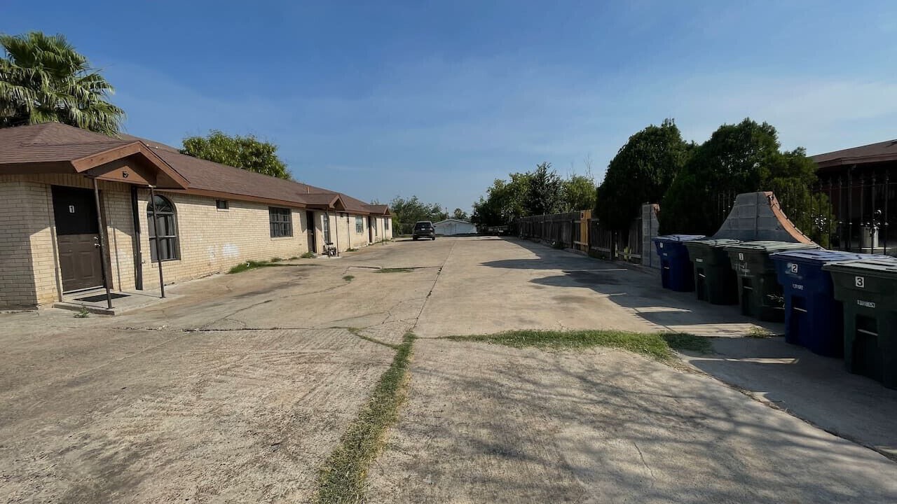 Photo of Outdoor in Eastern Division