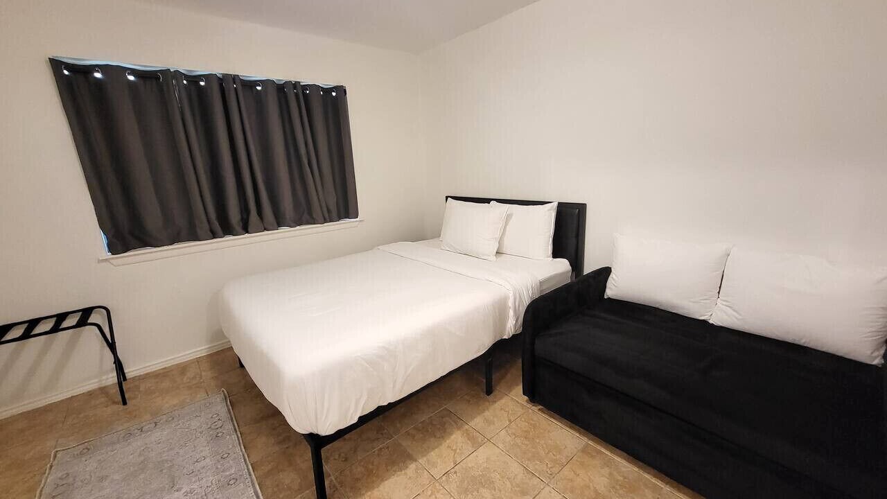 Photo of Bedroom in Eastern Division