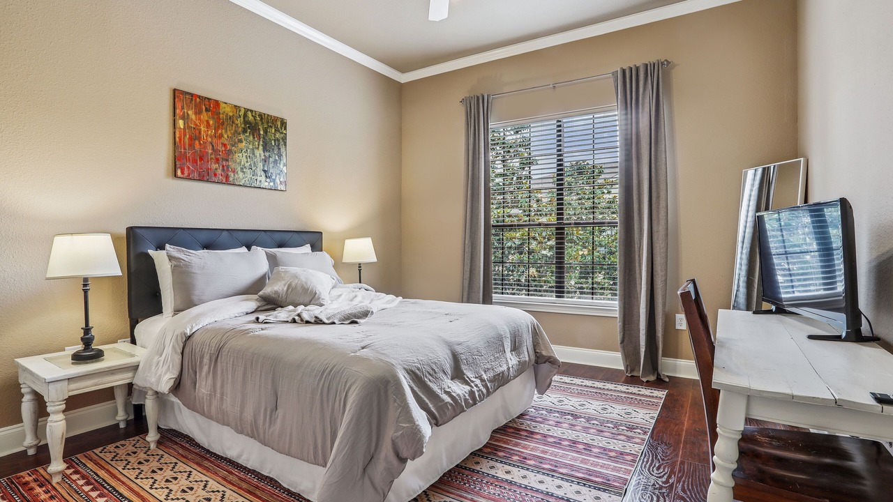 Photo of Bedroom in Mid City South