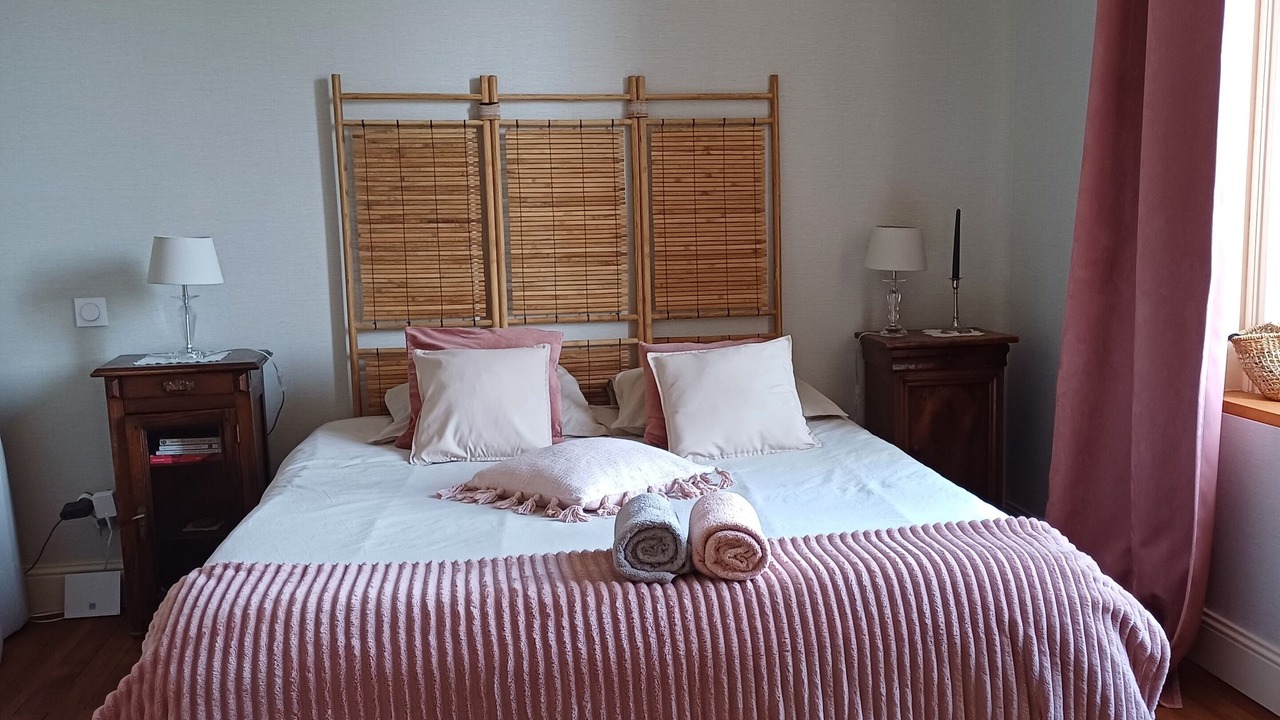 Photo of Bedroom in Riorges