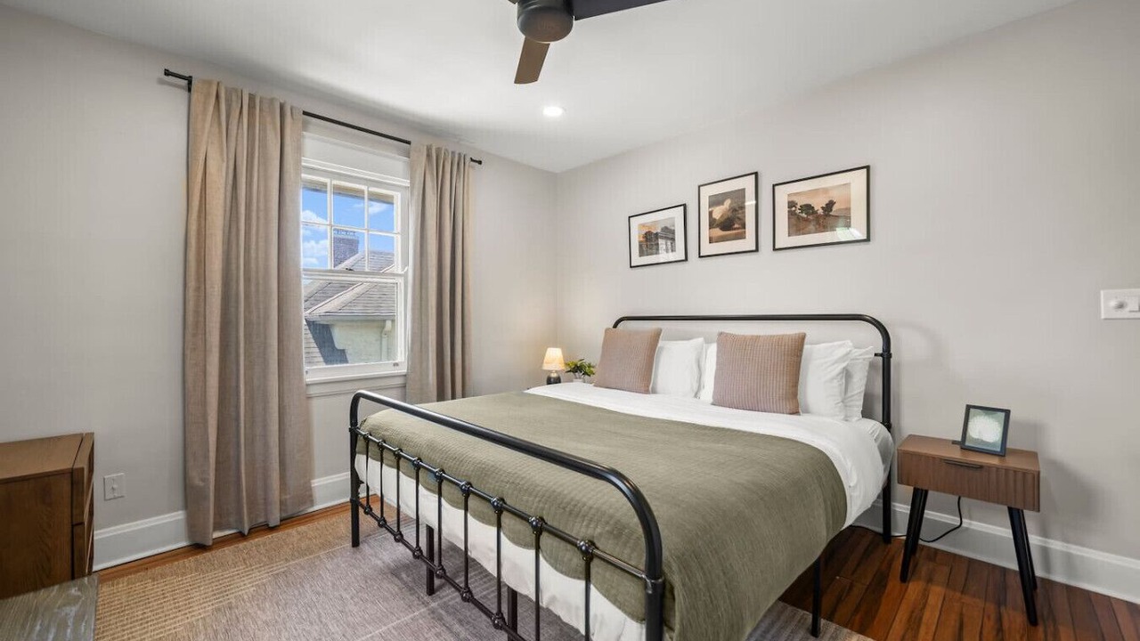 Photo of Bedroom in Hyde Park