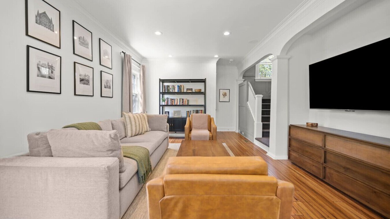 Photo of Livingroom in Hyde Park