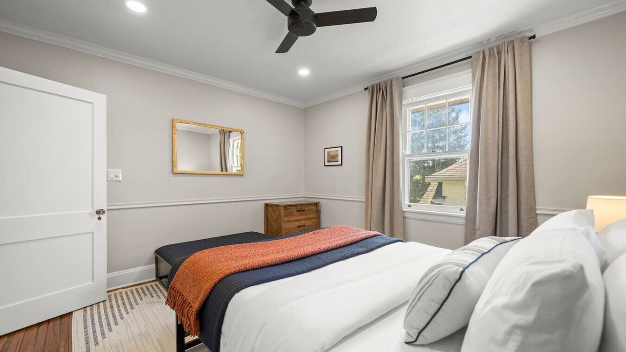 Photo of Bedroom in Hyde Park