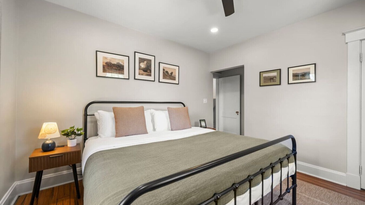 Photo of Bedroom in Hyde Park