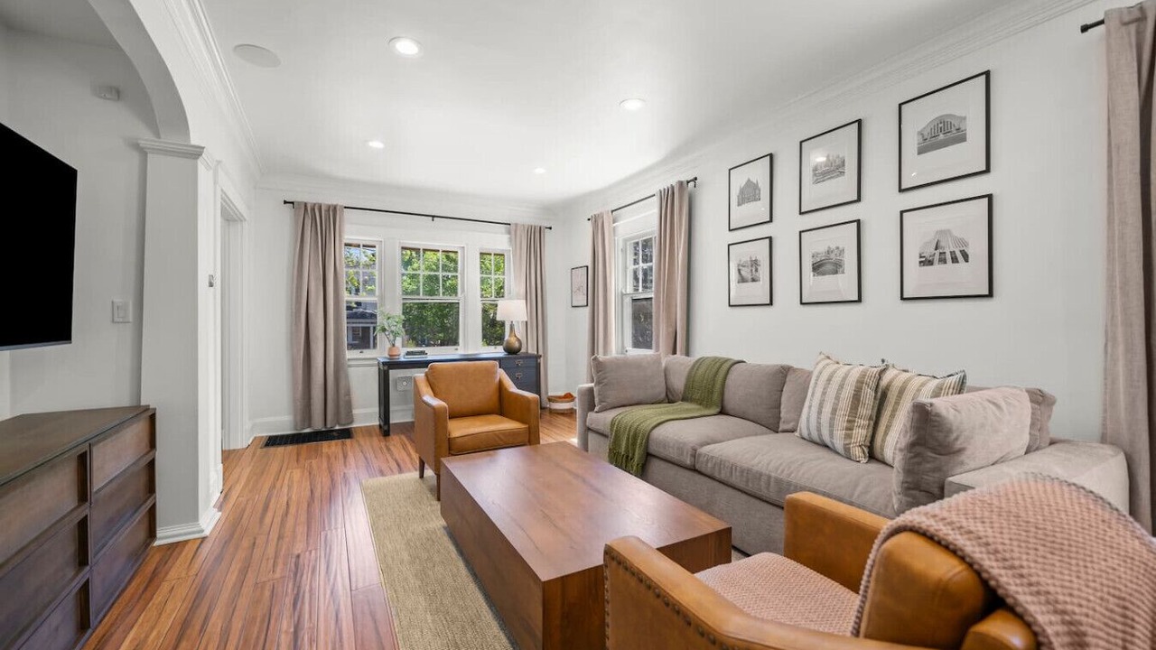 Photo of Livingroom in Hyde Park