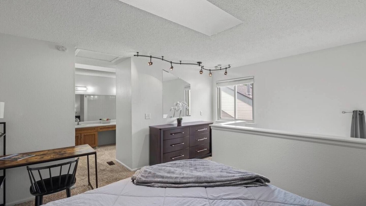 Photo of Bedroom in Ken Caryl