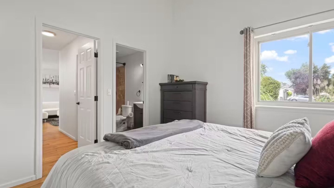 Photo of Bedroom in Ken Caryl