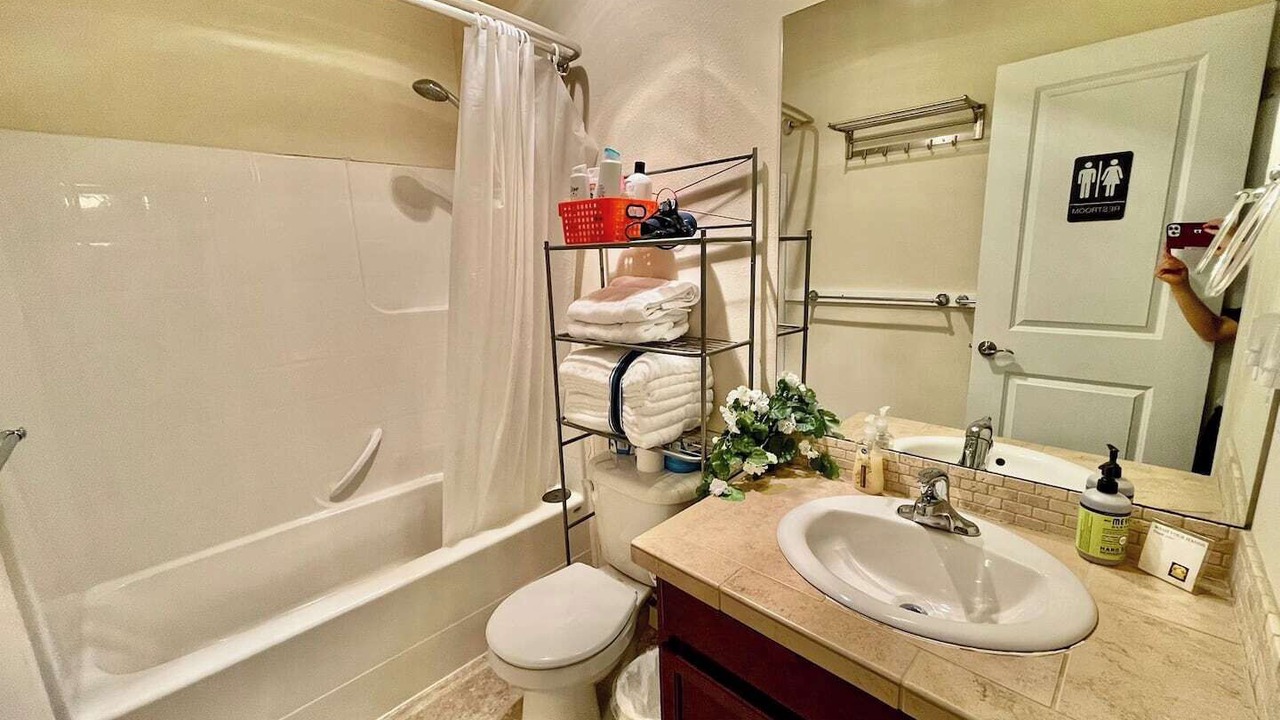 Photo of Others in Haller Lake