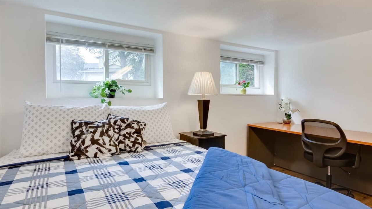 Photo of Bedroom in Haller Lake