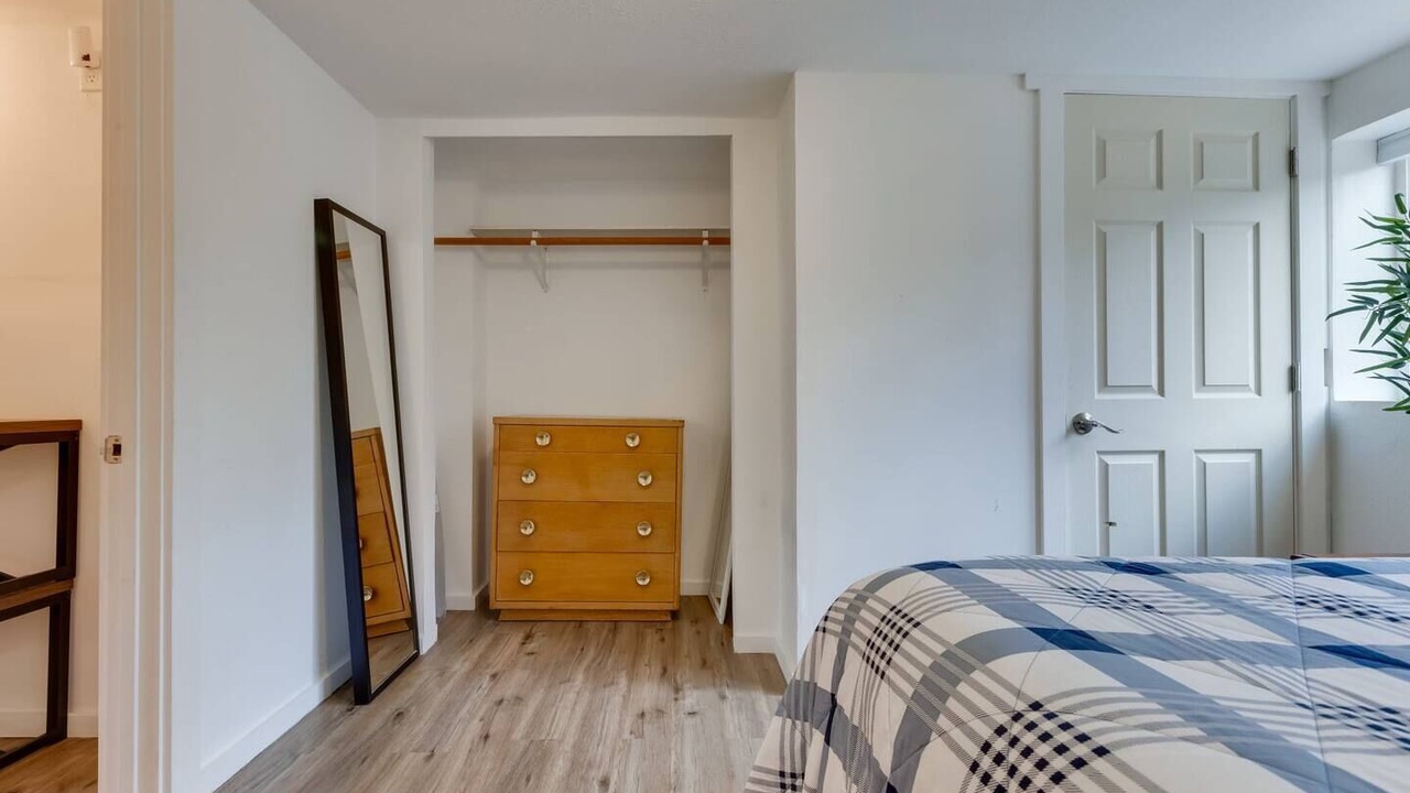 Photo of Bedroom in Haller Lake