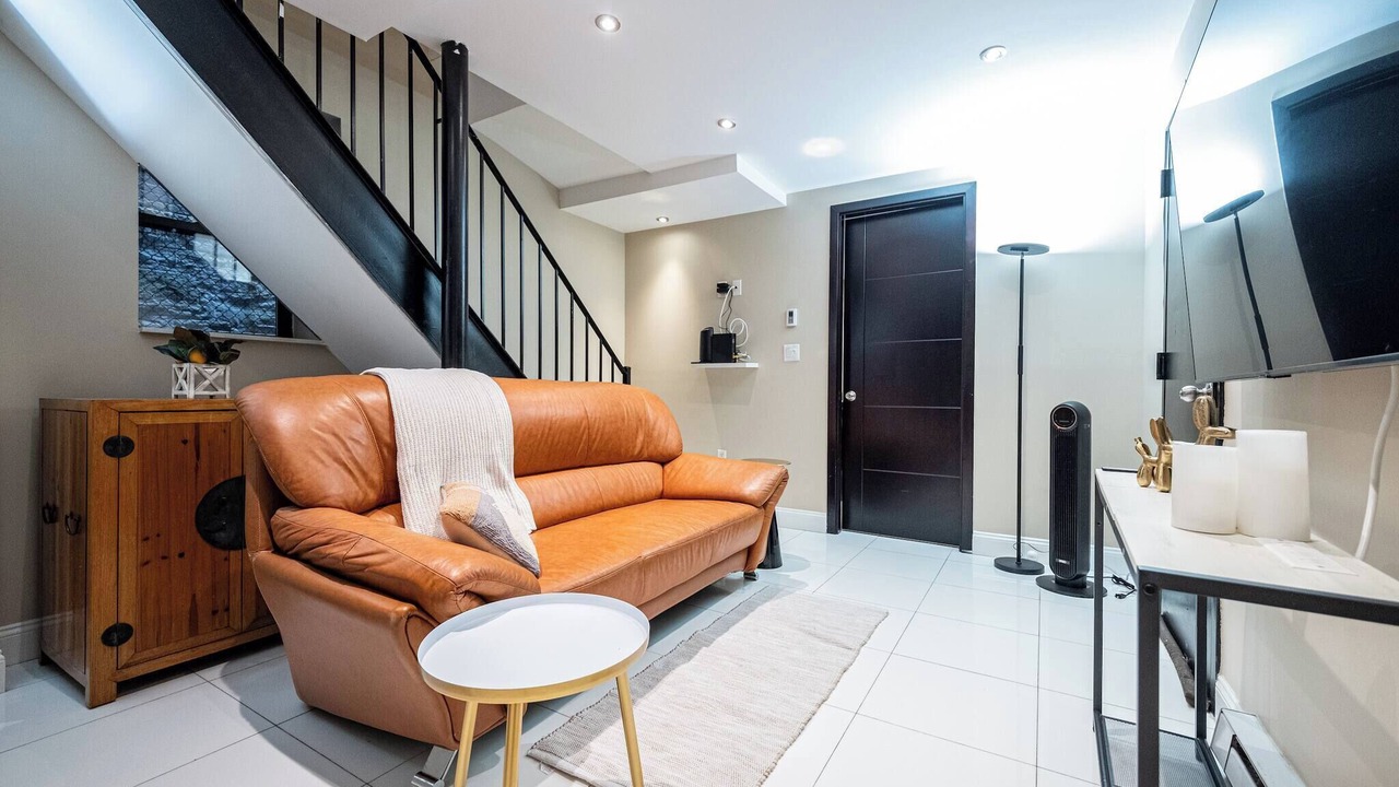 Photo of Livingroom in Manhattan Valley