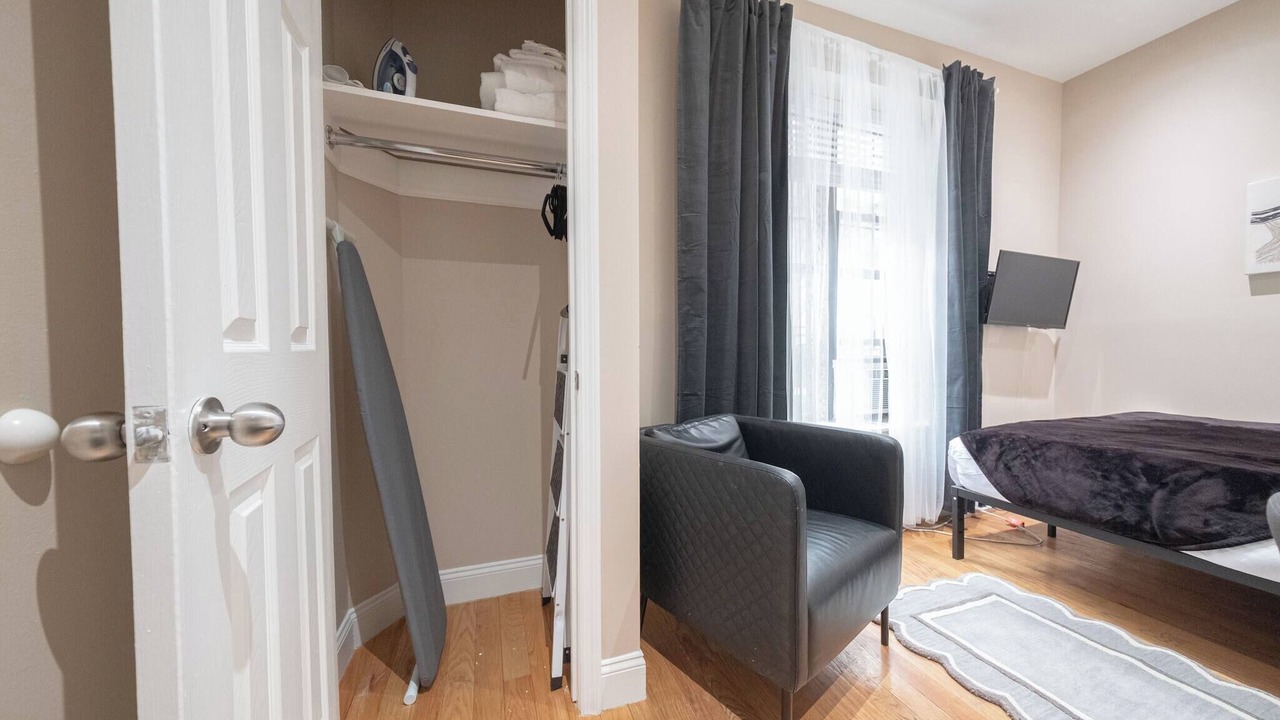 Photo of Bedroom in Manhattan Valley