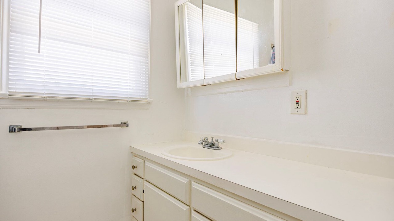 Photo of Bathroom in Beverly Hills