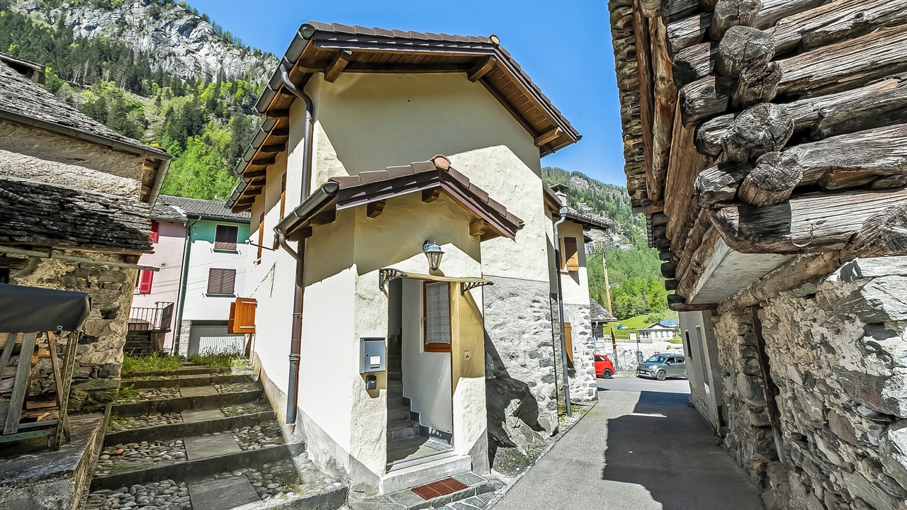 Photo of Outdoor in Lavizzara
